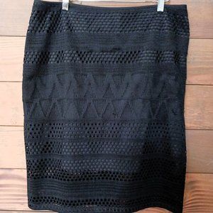 NWOT Lovely Mesh Cut out Black Midi Straight skirt Sz 12 Made in Canada